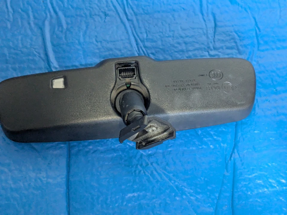 ESPEJO RETROVISOR INTERIOR TOYOTA TACOMA/CAMRY OEM 2016 - 2023 (87810-06180) Foto 3 de 4