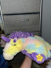 Pillow Pets Glow Pets Rainbow Unicorn Needs batteries