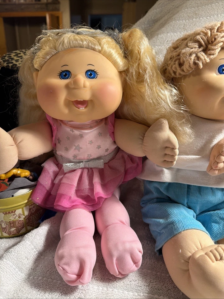 Lot Of 4 Vintage Cabbage Patch Dolls - Image 3 of 4