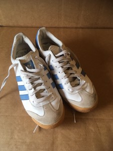 {keywor d} adidas rom bianco blu