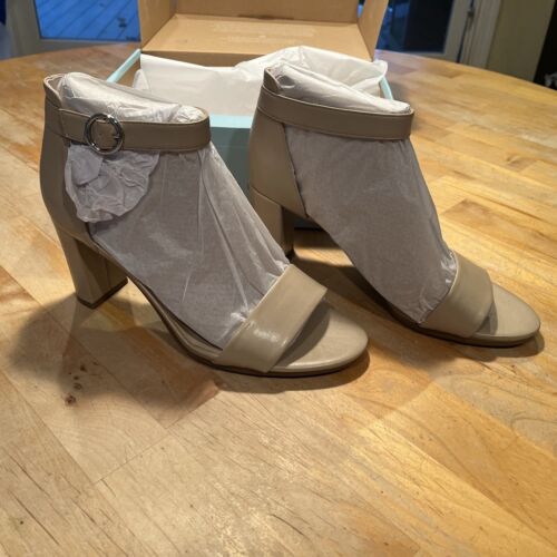 LifeStride Women's Averly Taupe Heirloom Heeled Sandal 11 Wide New In Box NIB