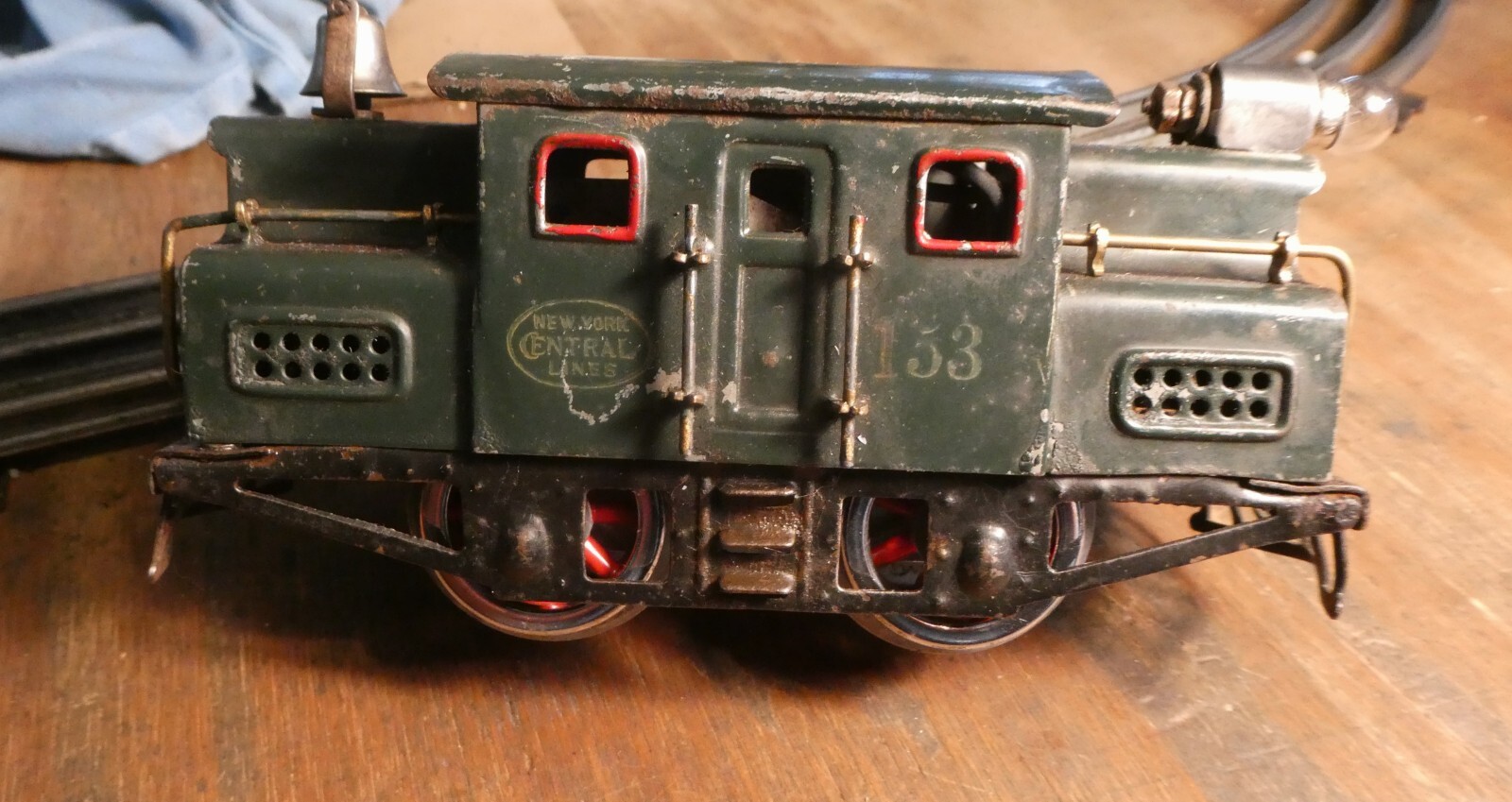 Picture 4 of 9