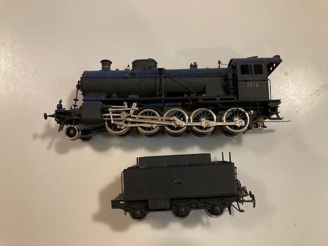 Picture 2 of 10
