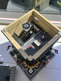 LEGO Creator Expert Grand Emporium (10211) Complete Modular + Manuals No Figures