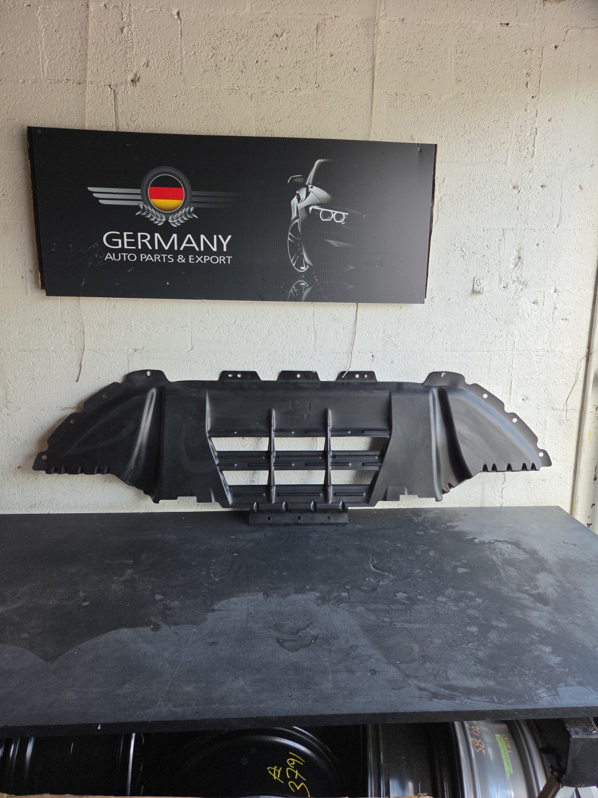 Maserati Levante 2017 Front Lower Shield