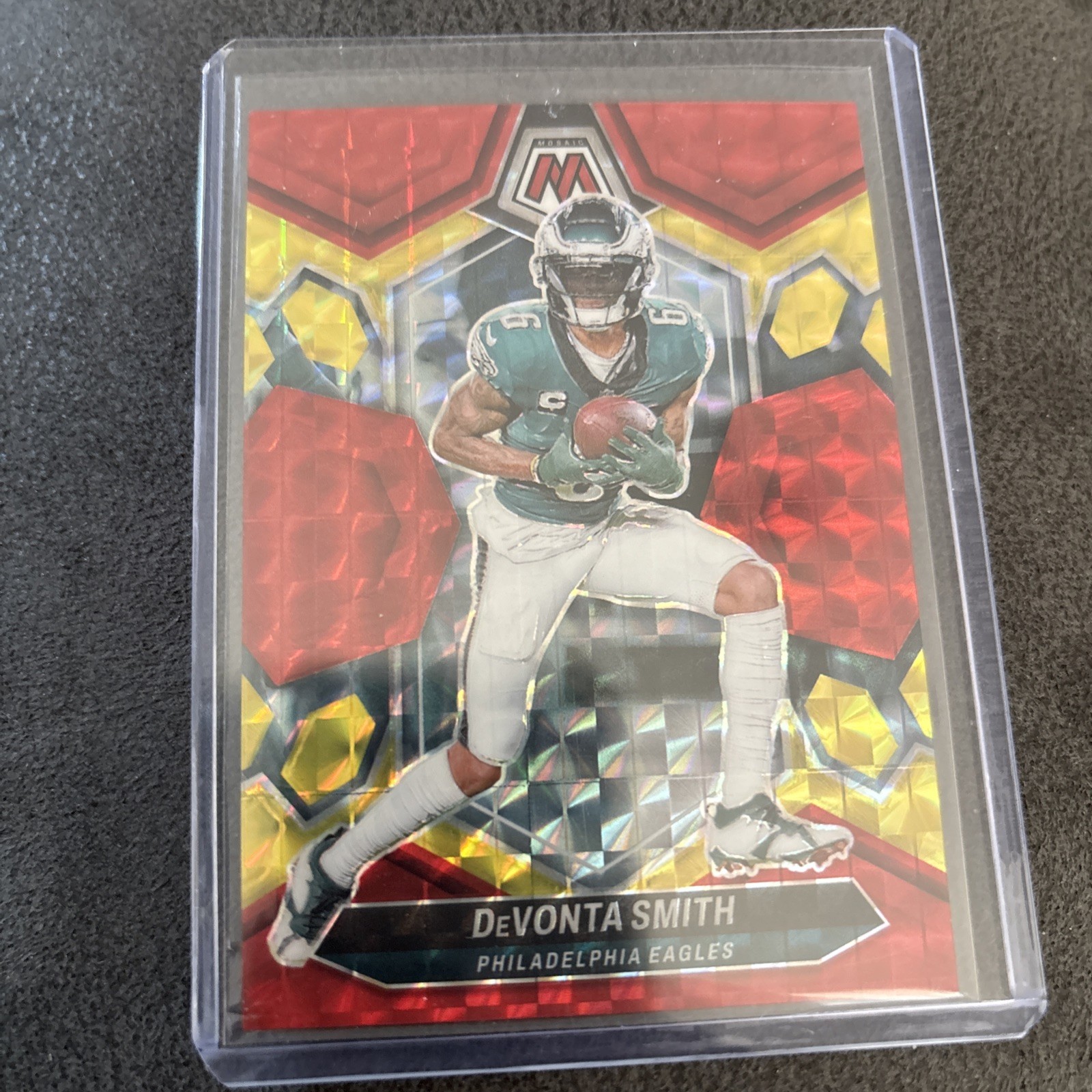 2024 Panini Mosaic Devonta Smith #179 Choice Fusion Red &Yellow Mosaic Prizm /80