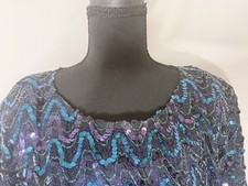 VTG Three Flaggs made in USA women’s sz M blue purple sequin holiday cropped top