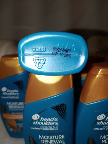 6 Head & Shoulders Royal Oil Moisture Renewal Conditioner w/ Coconut Oil 3.0oz - Picture 4 of 4