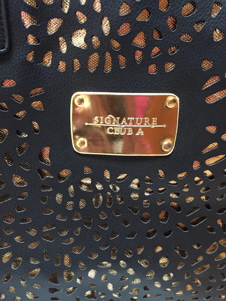 BOLSO DE MANO SIGNATURE CLUB A MUJER NEGRO Y DORADO Foto 3 de 3