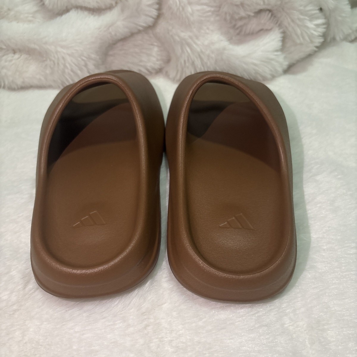 YEEZYスライドサンダル・ブラウン系 サイズ24.5 240男女兼用 Adidas Yeezy Slide Sandals - GW5350 - Core - Mens 10 US | eBay