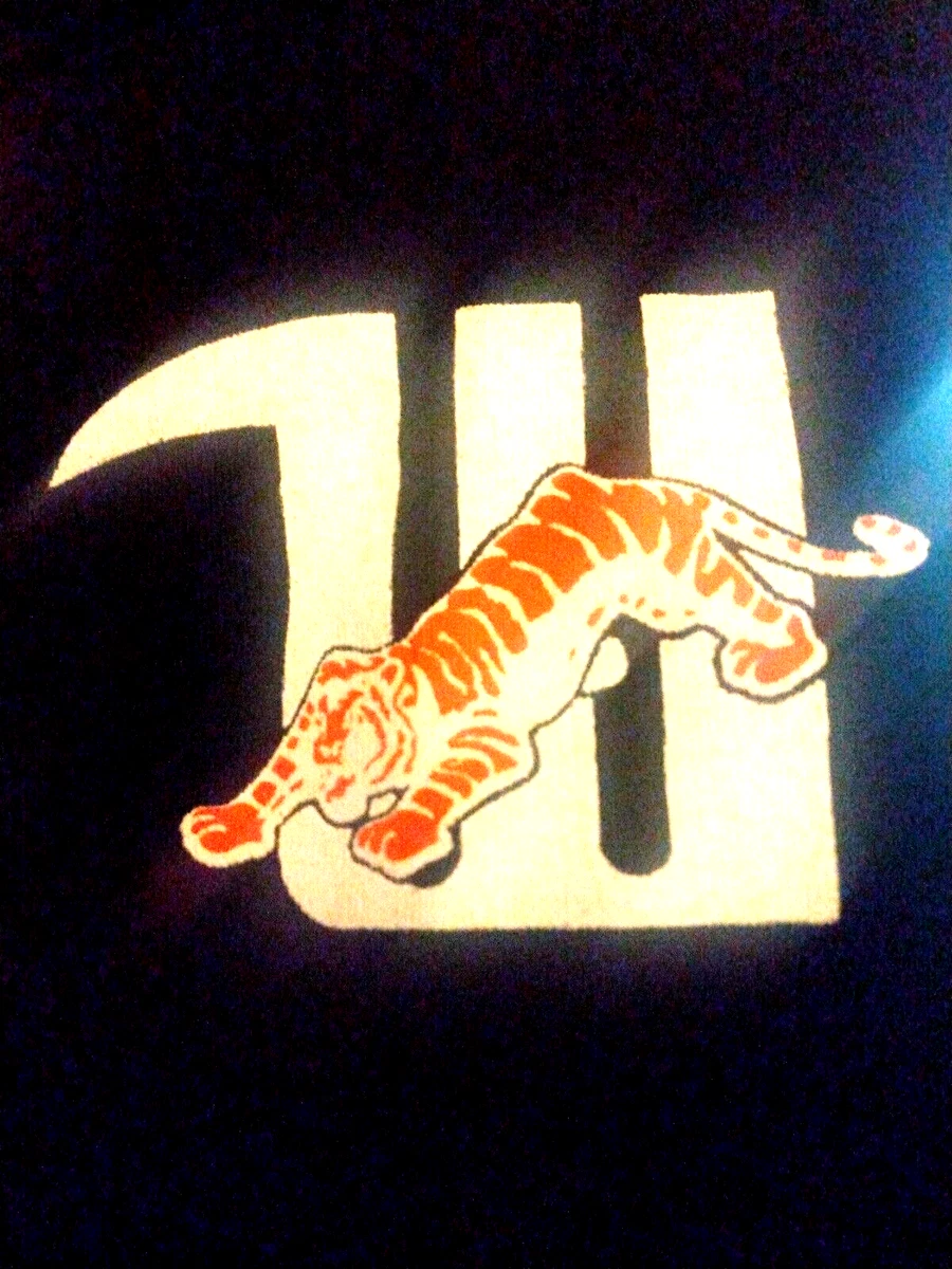 Champion outlet tiger sweatshirt