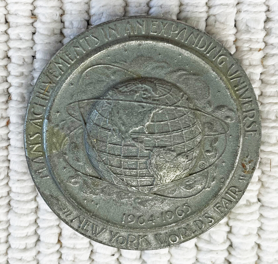 NY Worlds Fair 1964-65 38MM Medal / Token / 300th