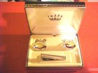 Vintage Men's SWANK Silvertone Cufflinks Tie Clip Jewelry Original Box H945 — photo 1