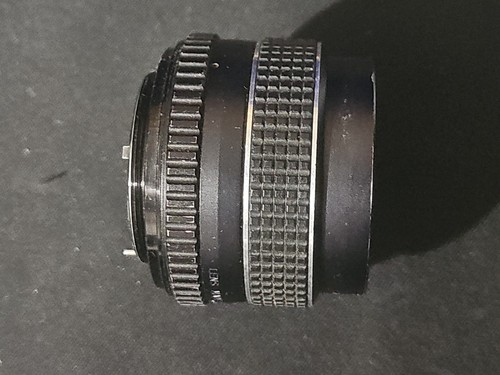 Asahi Opt Co. 55mm f1.8 SMC Takumar M42 Screw Type Lens - Picture 3 of 9