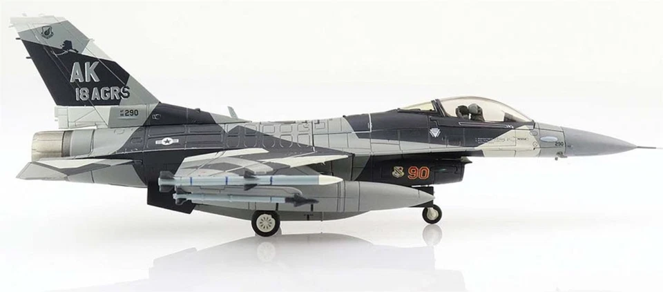 Hobby Master 1/72 F-16C Fighting Falcon 18th AGRS красный 90 Eielson AFB AK HA38004 - Изображение 3 из 4