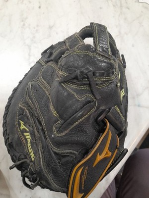 Mizuno Catchers Mitt Good Preowned Condition Some Wear GSX92Z