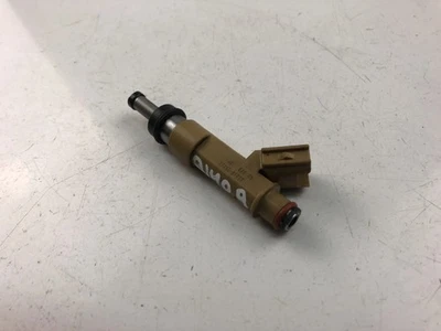 TOYOTA AURIS E18 Injecteur de Carburant 23250-0T030 2013 14902582 - Photo 1/4