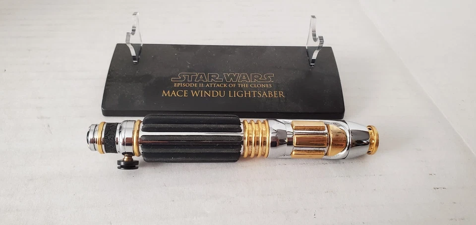 Sable de luz Mace Windu 5" Episodio II 2004 Star Wars réplicas maestras Lucasfilm LTD Foto 4 de 4