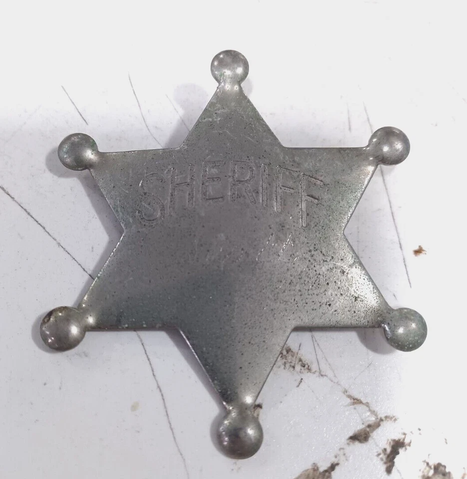 Pistola revólver y pasador sheriff de juguete para niños de 2,5" Foto 3 de 3