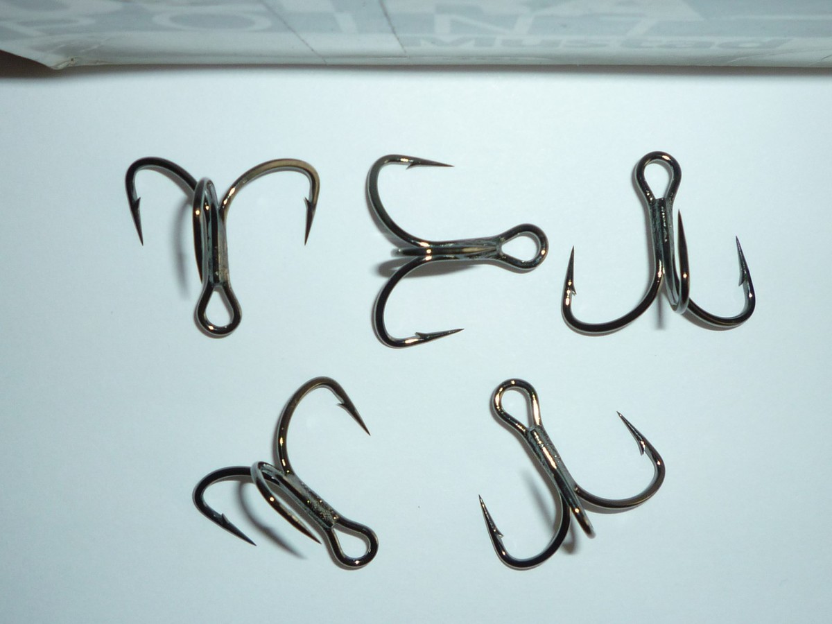 100 Ami Tripli Mustad KVD-Elite TG76NP-BN – Taglia 1 – Gambo Corto, 1x Forte – UltraPoint
