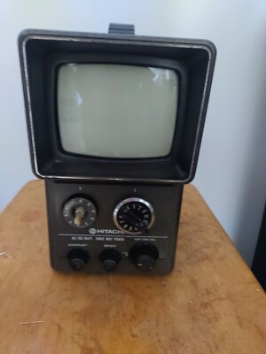Vintage 1979 Hitachi K-1100 Portable Television IC Solid State TV