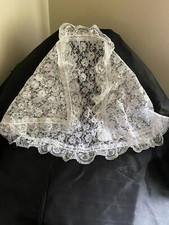 LaceFloral Mantilla Chapel Veil Triangle 38" X 21" NWOT