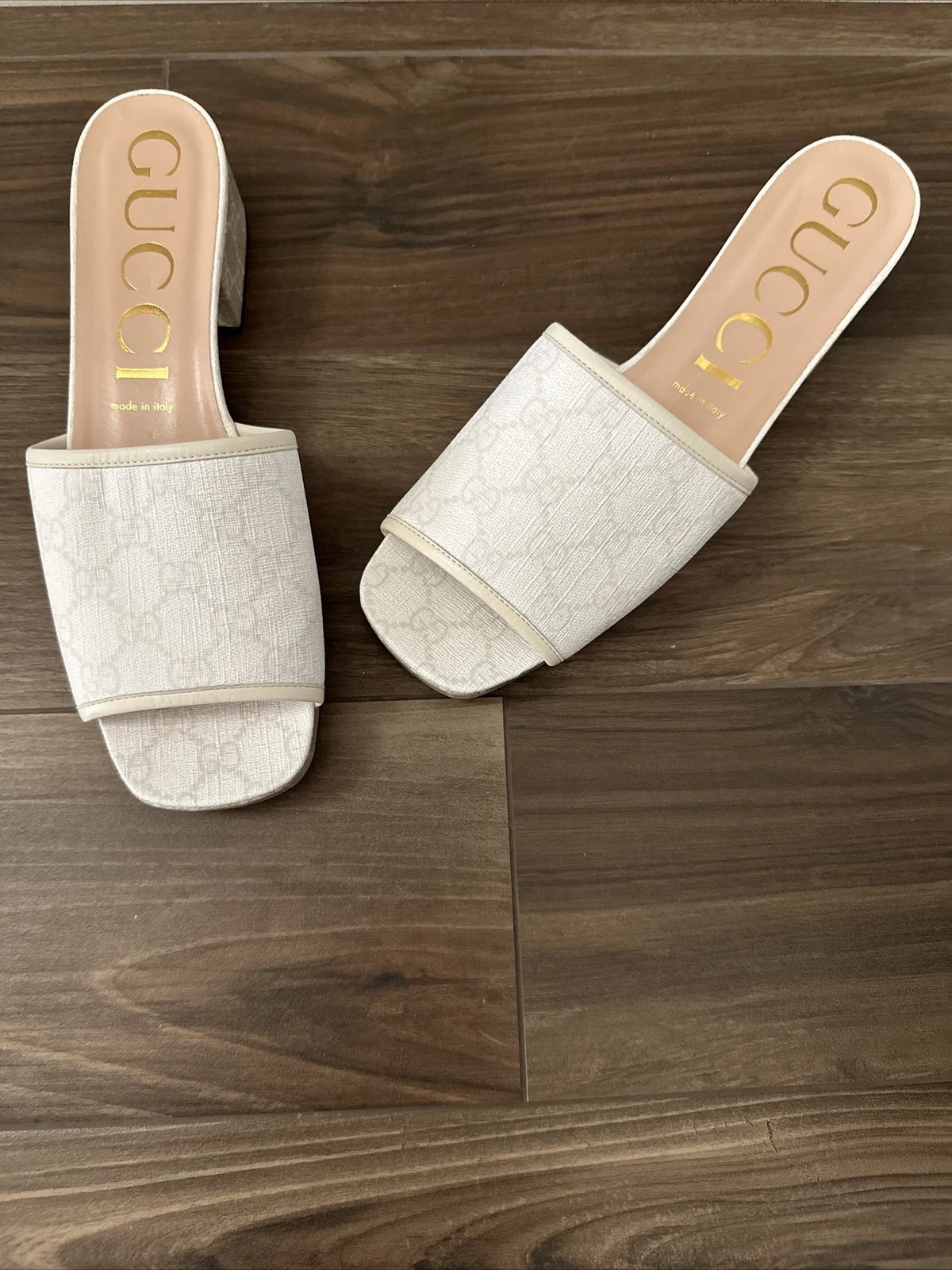 Sandales mule femme Gucci GG Supreme Monogramme Malaga pour enfants blanc mystique