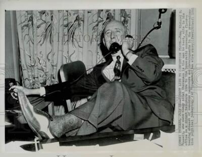 1952 Press Photo Senator Richard B. Russell in Chicago Office - lry22522