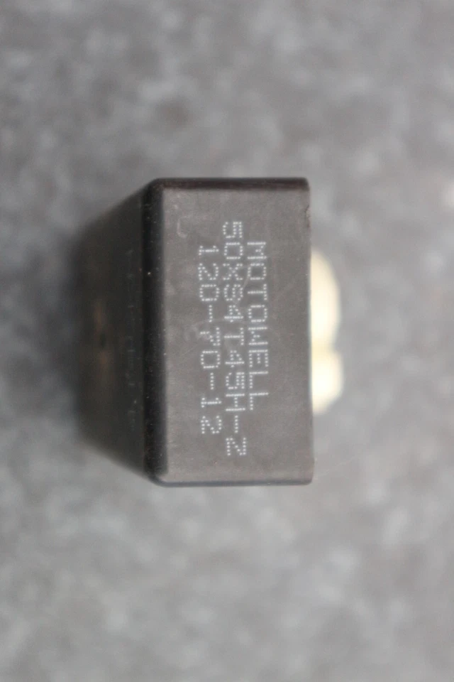 MOTOWELL Magnet 4T  orig.  CDI 45km/h   (10656) - Bild 2 von 4