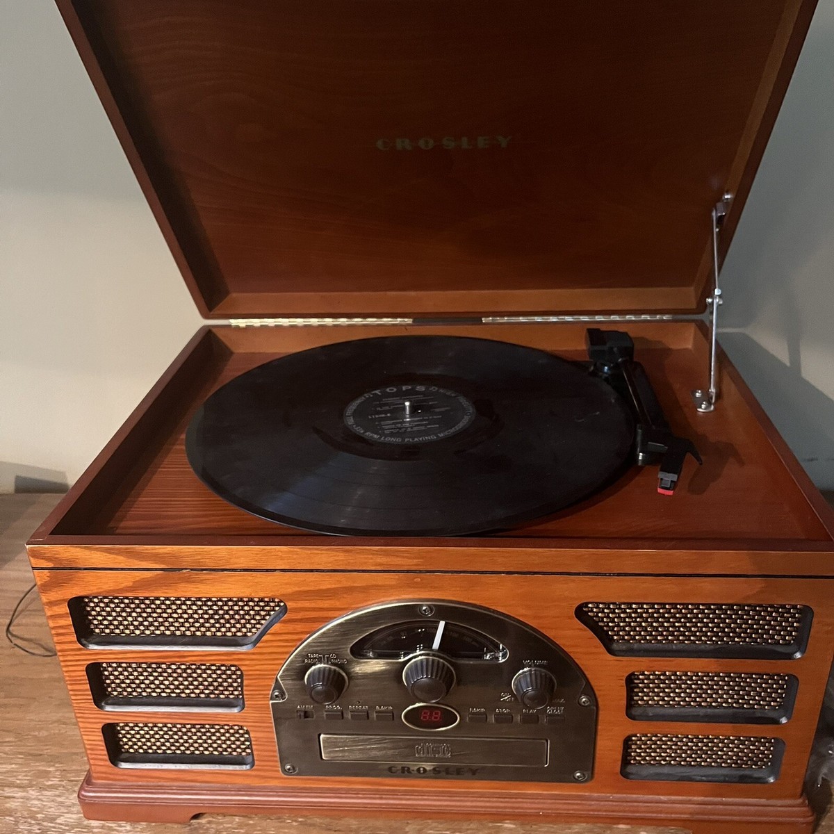 Crosley 5-in-1 Rochester Record Player Radio Tape CD Model CR66