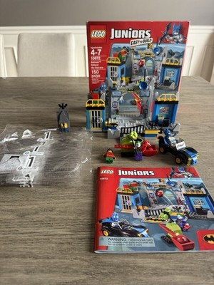LEGO Juniors Batman Defend the Batcave 10672 Robin Joker Batmobile 100% Box Book