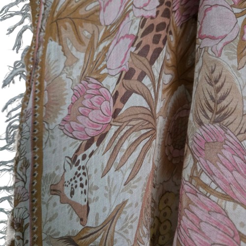 Sciarpa da viaggio Spell and the Gypsy Jungle stampa sarong scialle fiori giraffa uccellini - Foto 3 di 9