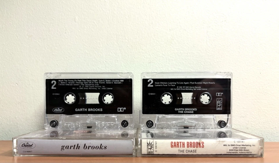 Garth Brooks Cassette Tape Lot (6): Beyond The Season, Ropin The Wind, The Chase - Image 4 of 4