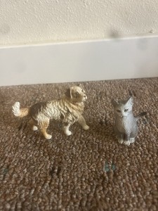 Retired Schleich Australian Shepherd Dog And Gray Sitting Cat Figure