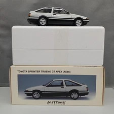 AUTOart TOYOTA SPRINTER TRUEENO GT APEX 1/18  698303