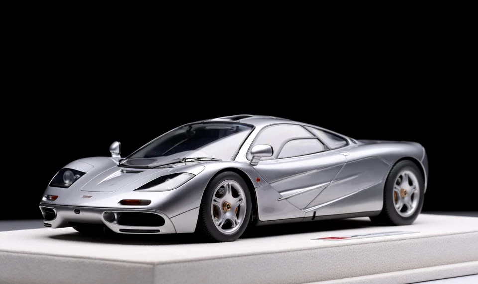 McLaren F1 Road Car 1994 Magnesium Silver 1:18 Make Up EIDOLON EML073A - Photo 1/1