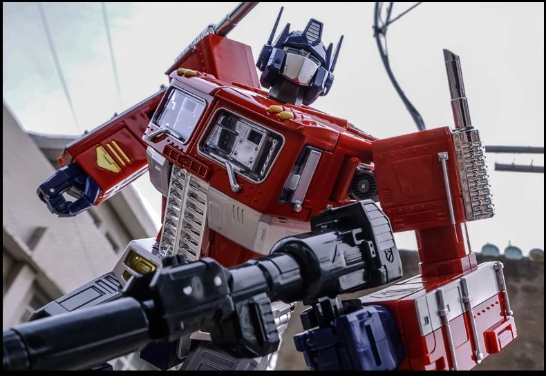 oversize Optimus Prime Transforming Masterpiece MP Figure In Stock 11 Inch - Image 4 of 4