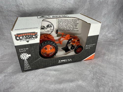 Allis Chalmers G w/Plow 1:16 Scale Diecast Farm Tractor Replica by Scale Models - Picture 1 of 5