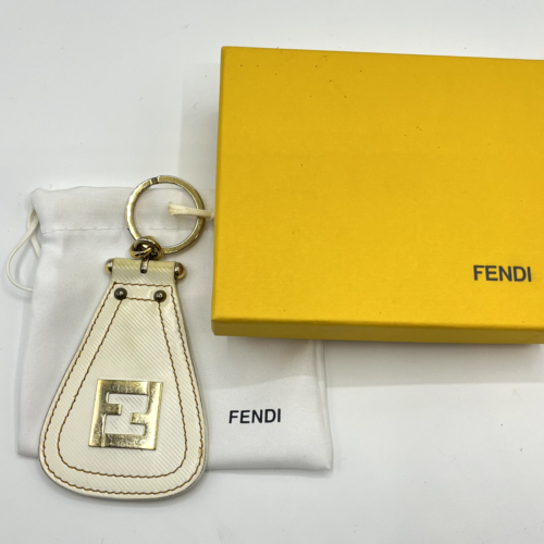 FENDI Key Charm White Leather FF Logo Holder Authentic From Japan - 第 3/10 張圖片