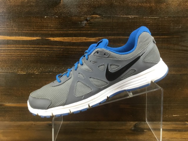 nike revolution size 2