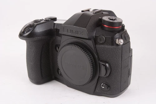 Panasonic Lumix G9 20.3MP Mirrorless Camera Shutter Count 9,400 #T-03341
