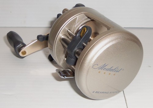 Vintage Shakespeare Medalist BC5400 Baitcasting Reel - With Box & Manual - Picture 10 of 14