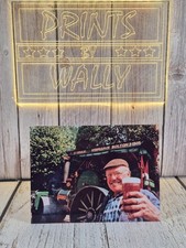 Fred Dibnah having a pint next to his beloved engine A5 Aluminium Plaque 