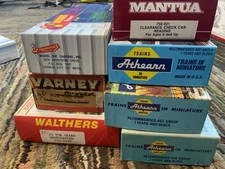 7 Miscellaneous box Cars - Athearn (3), Walthers, Mantua, Varney, Roundhouse