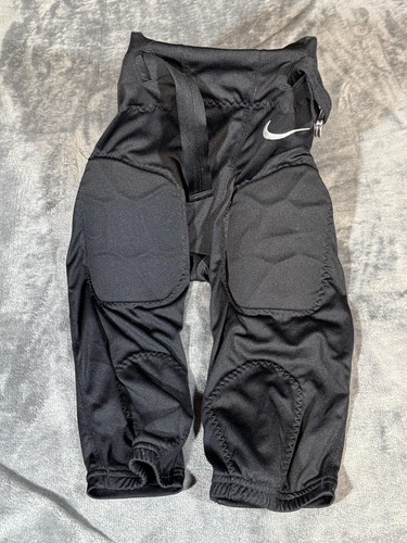 Nike Dri-FIT Football Pants Boys Small Black Padded Integrated Belt Youth