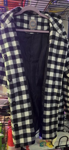 Forever 21 Women's Black And White Wool Coat Size Medium