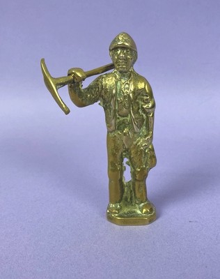 Massive Messing NVB 11cm Bergmann Figur mit abnehmbarer Hacke Axt