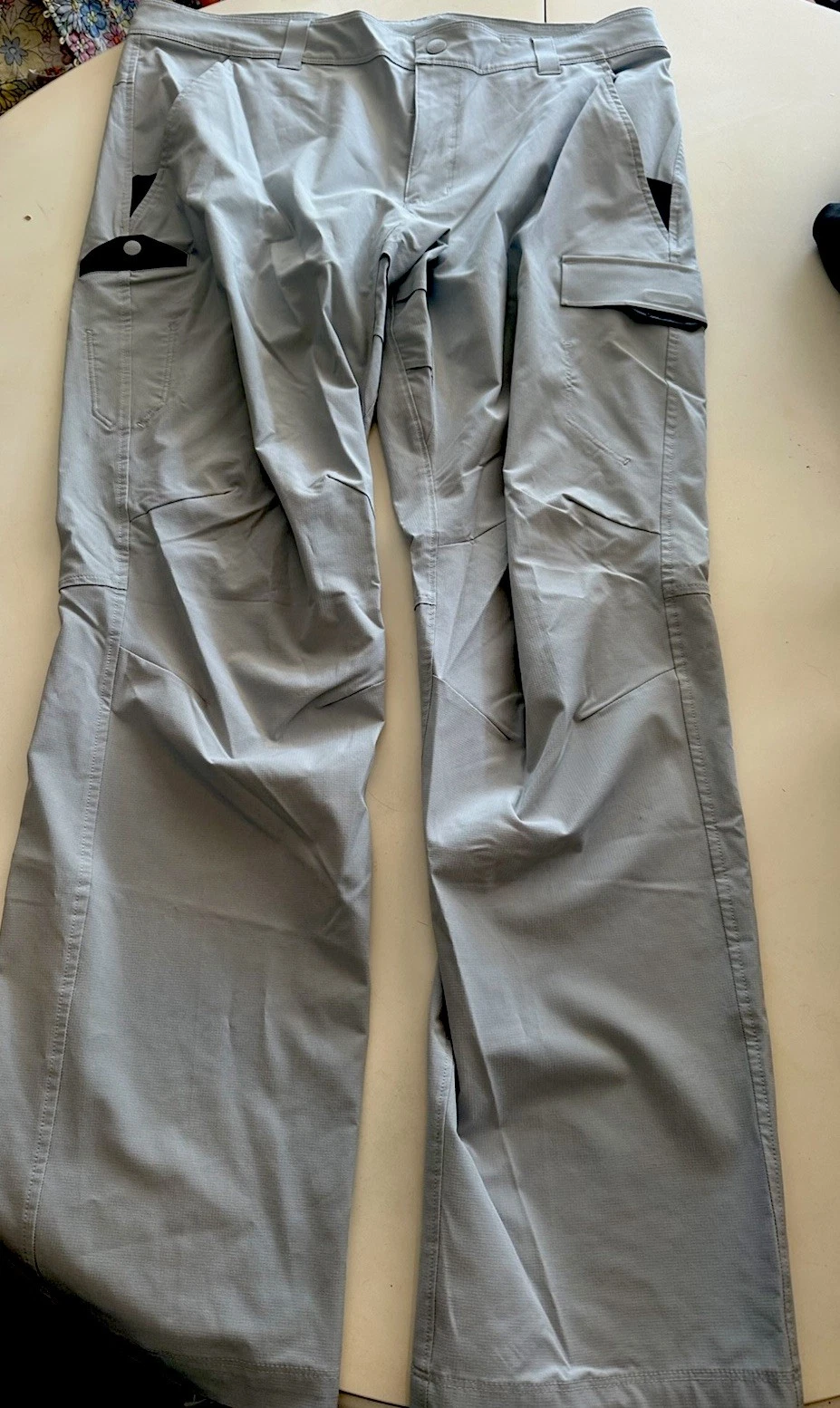 Columbia PFG Terminal Tackle II Pants Mens 36x32 Light Gray Moisture Resistant
Opens in a new window