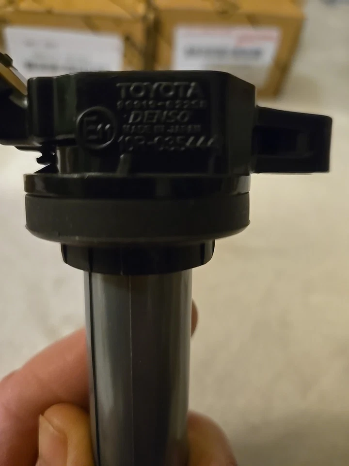 Nuevo OEM Toyota Bobina de encendido 2010-2015 Toyota Prius 10R-035444 Foto 3 de 4