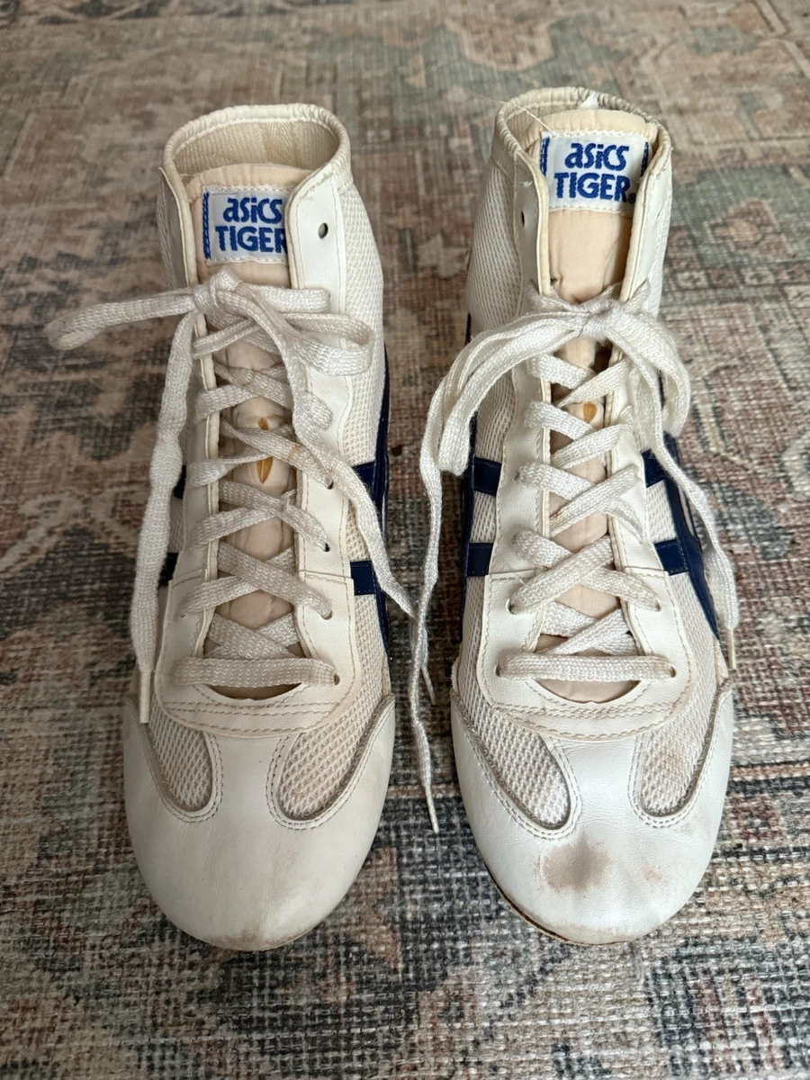 Preços baixos em Tênis de Luta ASICS Tiger | eBay